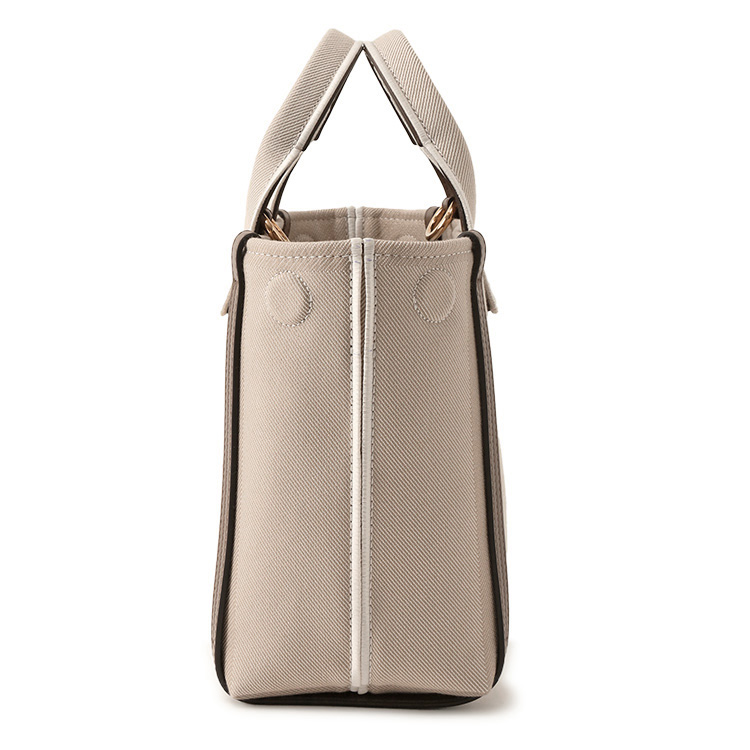 Chloe（クロエ） キャンバス製Chlo? Carryスモールトートバッグ
