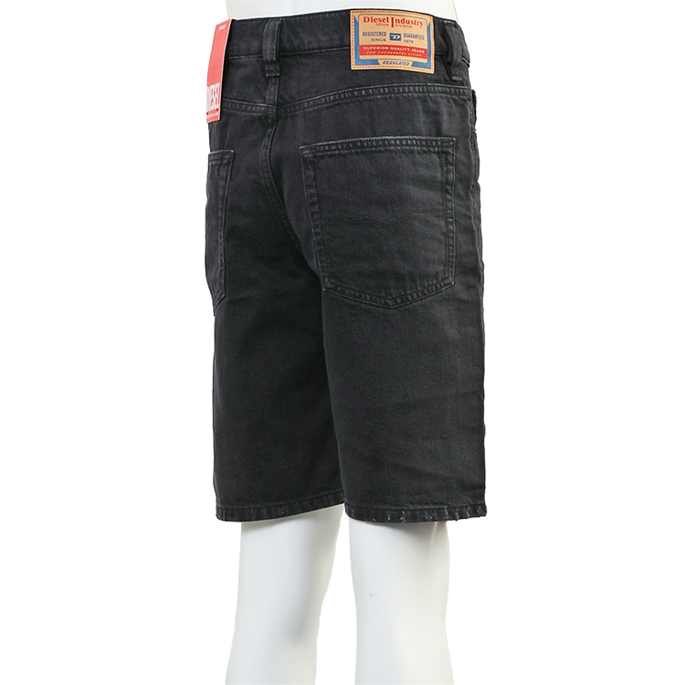 最終お値下げ diesel ディーゼル カーゴシューツ ハーフパンツ