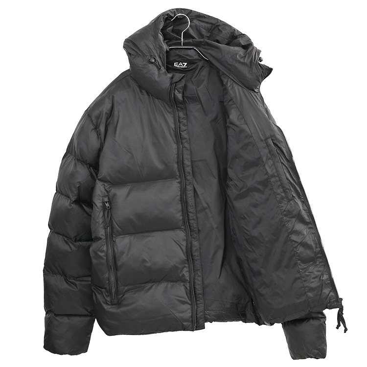 EA7 EMPORIO ARMANI 同色ロゴ パデッドジャケット 7M000694-AF15956