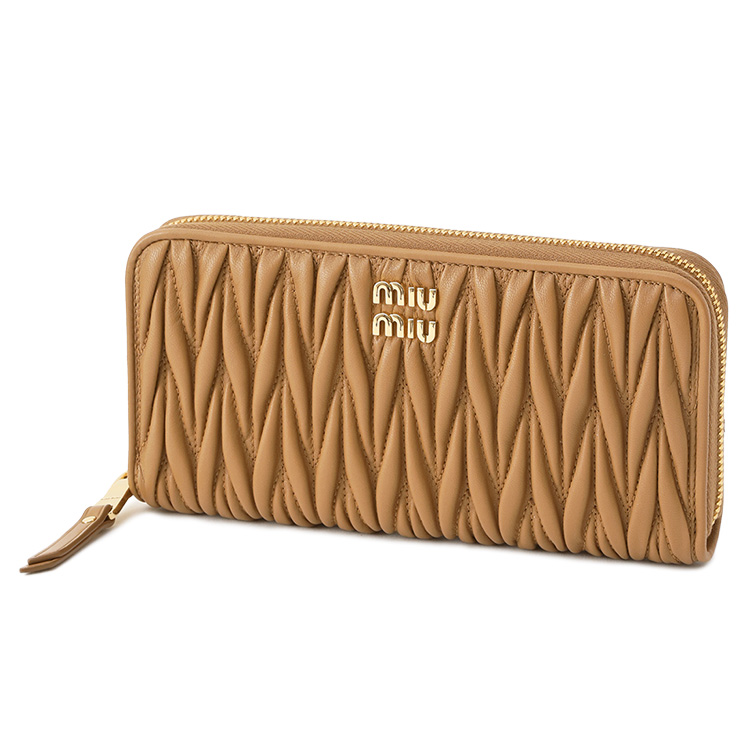 新品ミュウミュウ長財布 miu miu（ミュウミュウ） マテラッセレザー 財布 ブラック