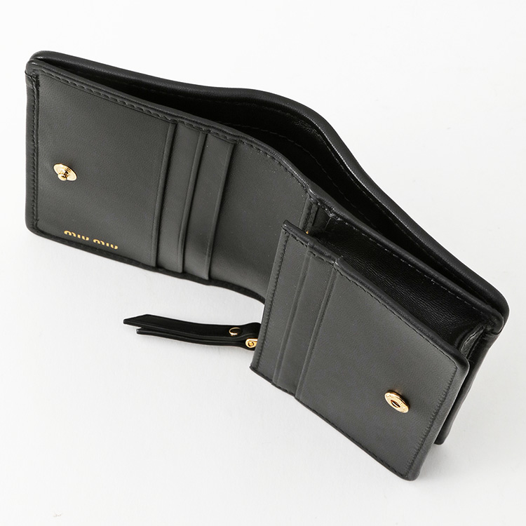 MIUMIU マテラッセ 二つ折りミニ財布 ブラック miu miu（ミュウミュウ） 二つ折り財布 MIUMIU 5MV021 AFPP F0002