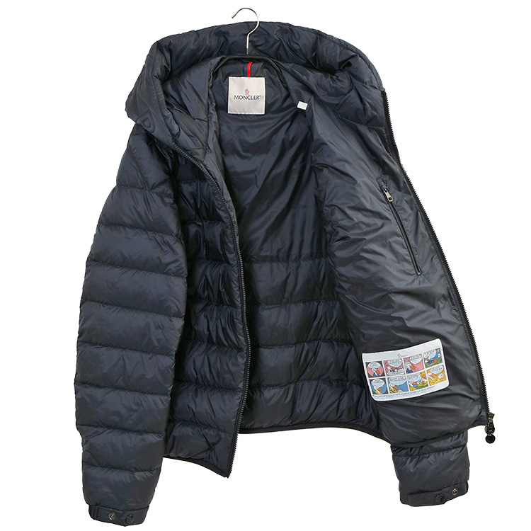 MONCLER ネイビー キルティングジャケット 130cm MONCLER ネイビー キルティングジャケット 130cm MONCLER