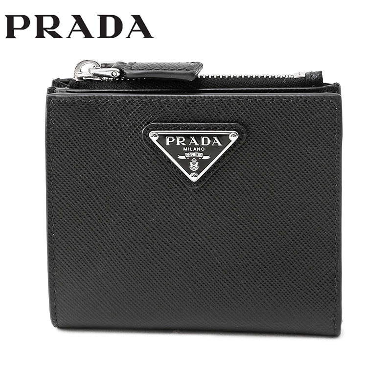 prada01042602.jpg?size=n