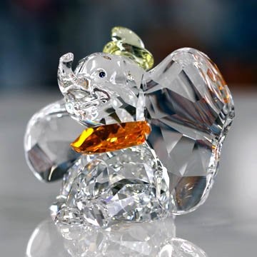 Fiona　ほぼ新品スワロフスキー　DiapasonAll-around SWAROVSKI（スワロフスキー） ディズニー 2011年度限定品 ダンボ