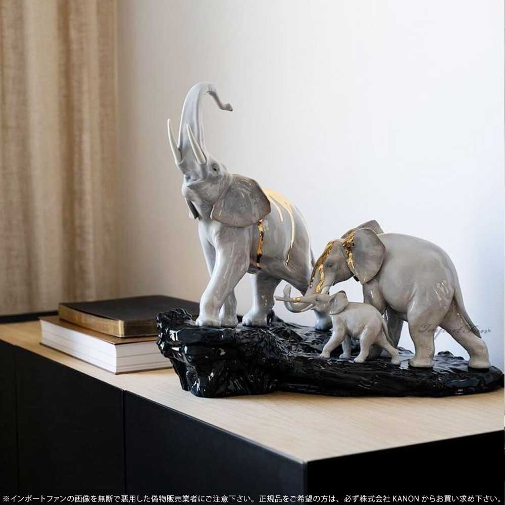 リヤドロ　象　置物　スペイン　雄叫び　lladro elephant 2025年最新】リヤドロ 象の人気アイテム - メルカリ