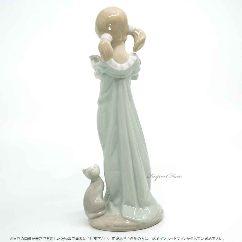 リヤドロ　私のことも忘れないで　5743　LLADRO　少女　猫 私のことも忘れないで | リヤドロ公式オンライン