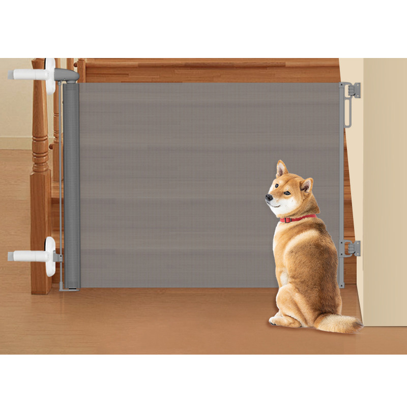 【即納】 ベビーゲート ロール式 伸縮 最大300cm 階段口 玄関 キッチン 巻き取り式 犬 猫 子供用 セーフティゲート 壁保護 簡単設置  穴あけ不要 |  | 02
