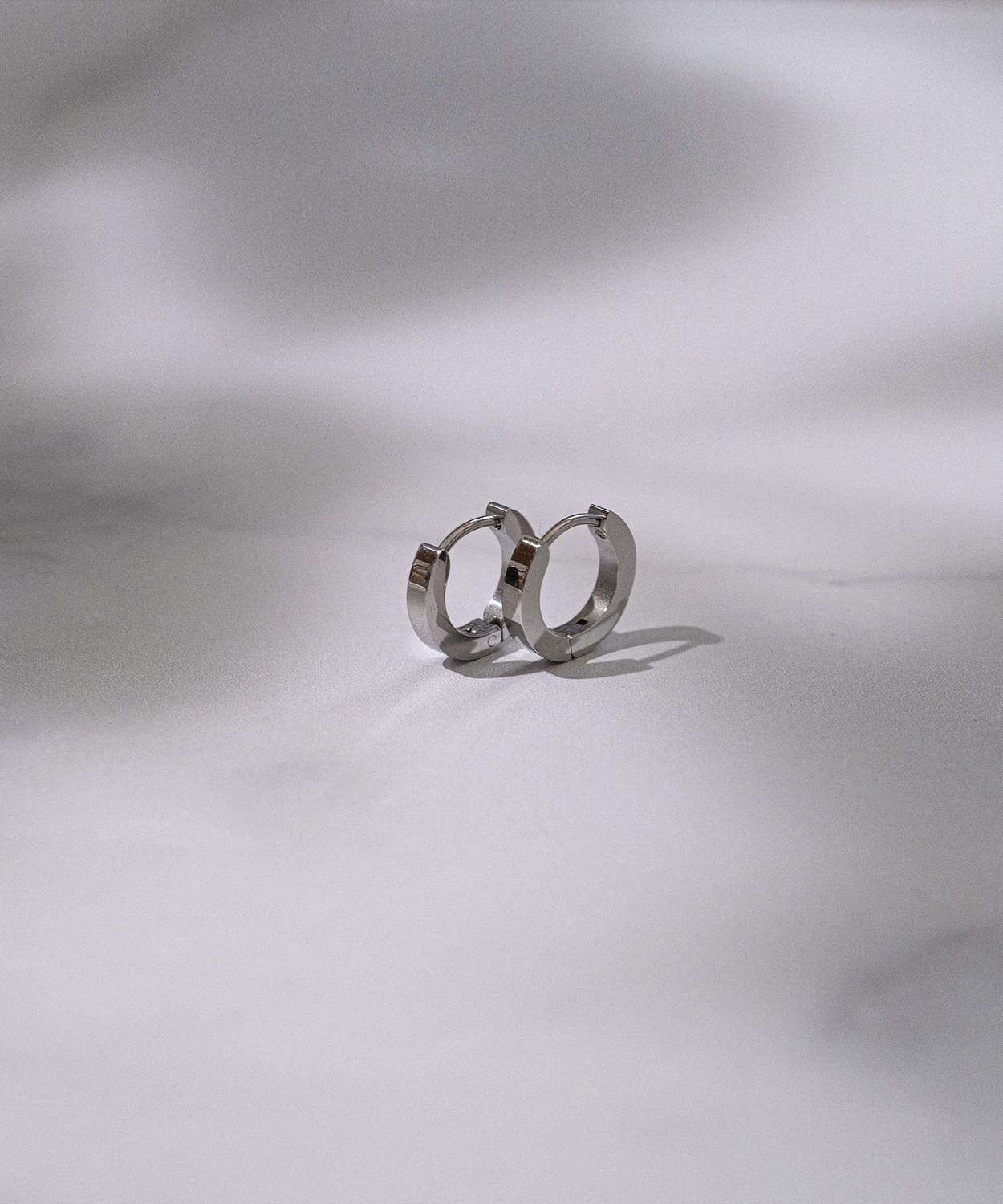 ピアス メンズ レディース リングピアス アクセサリー アメカジ カジュアル スケーター ストリート 韓国ファッション きれいめ シルバー | improves | 01