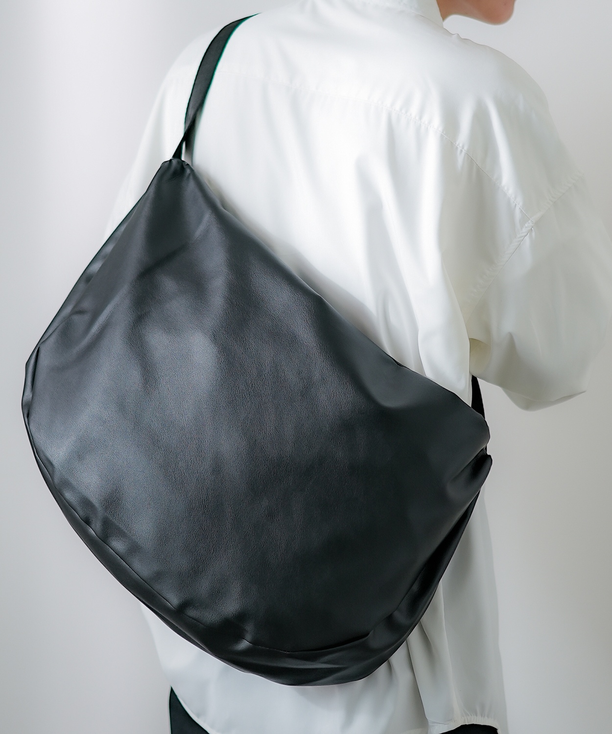 ショルダーバッグ メンズ シンセティックレザー PUレザー 合成皮革 カバン 鞄 通学 通勤 旅行 ストリート カジュアル 古着MIX 韓国ファッション ブラック | improves | 01