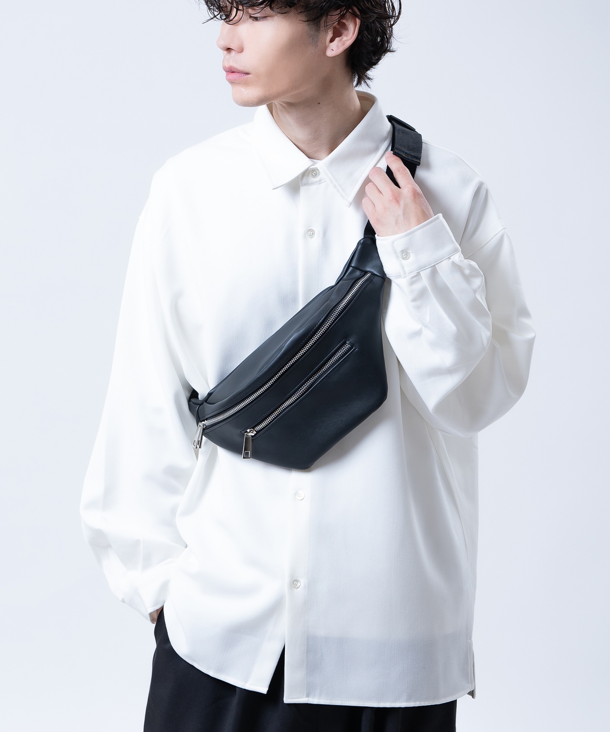 ボディバッグ メンズ レディース ウエストポーチ ショルダーバッグ 斜めがけバッグ フェイクレザー ワンショルダーバッグ 2way 無地 黒 ブラック | improves | 01