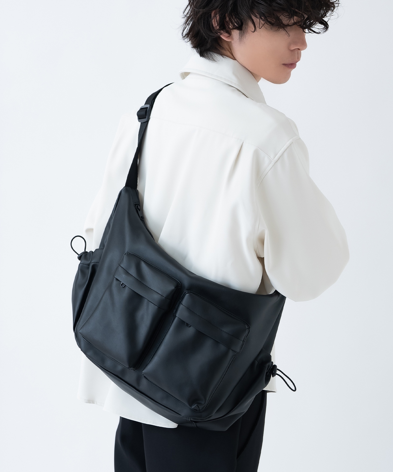 ショルダーバッグ メンズ 合皮 レザー カバン 鞄 通学 通勤 旅行 きれいめ カジュアル 古着MIX 韓国ファッション Y2K ブラック | improves | 01