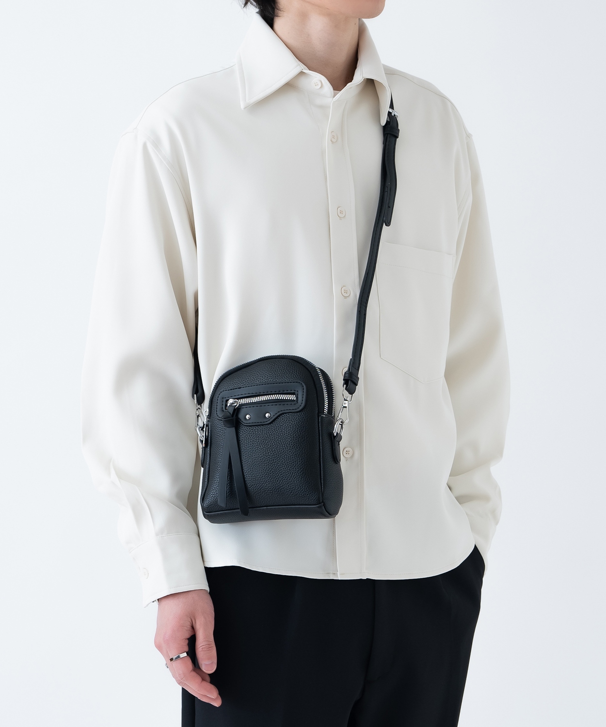 ショルダーバッグ メンズ 合皮 レザー カバン 鞄 通学 通勤 旅行 きれいめ カジュアル 古着MIX 韓国ファッション Y2K ブラック | improves | 01