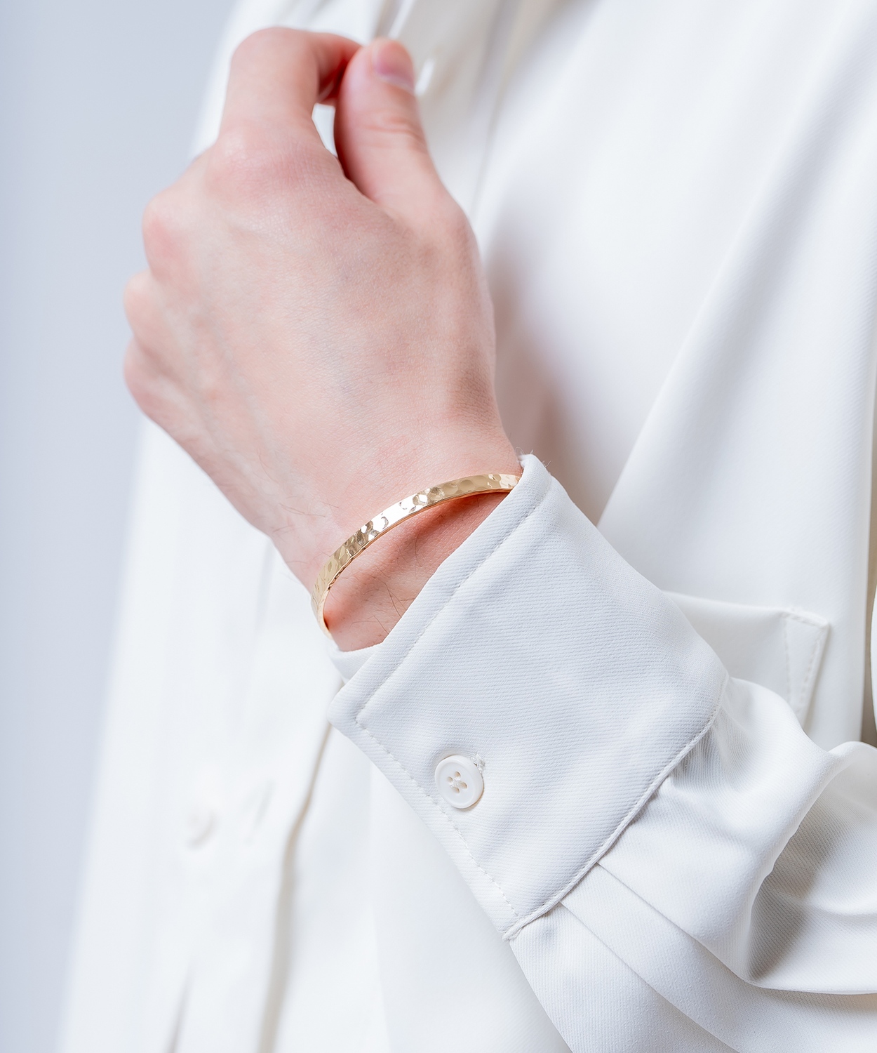 バングル ブレスレット ゴールド メンズ レディース シンプル 腕輪 アクセサリー 槌目 ツイスト 叩き ひねり 金 韓国 ストリート ペア ユニセックス | improves | 02