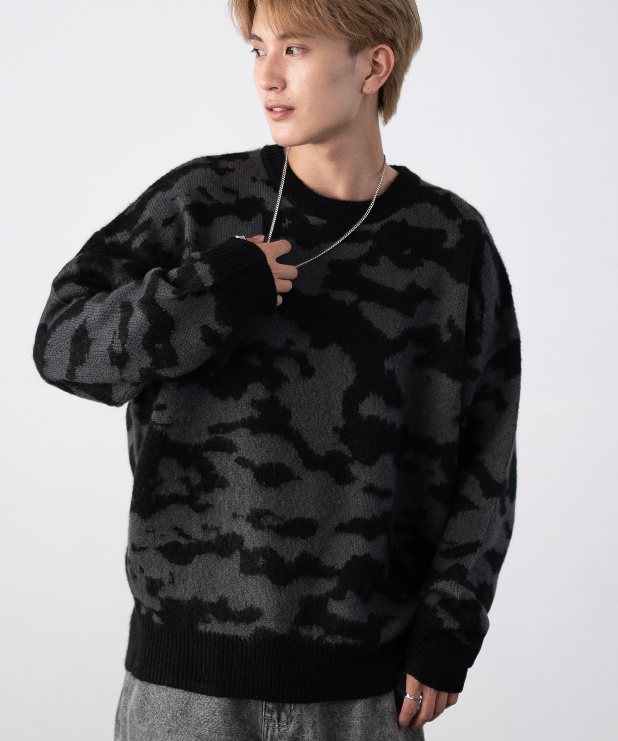 【新品】MARK & LONA 迷彩柄セーター メンズM 新品】MARK & LONA 迷彩柄セーター メンズM