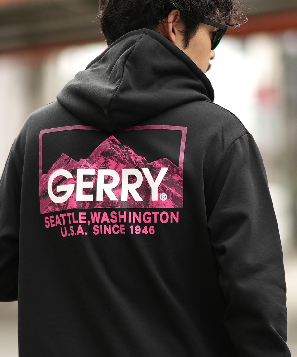 パーカー メンズ GERRY ジェリー 別注 ネオンカラー ボックスロゴ プリント フーディー 裏起毛スウェット プルパーカー アウトドア ストリート アメカジ | GERRY | 01
