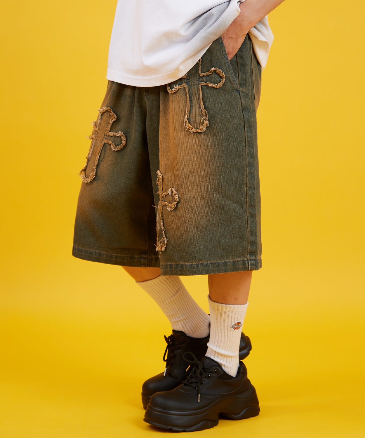 デニムパンツ メンズ クロスパッチ フリンジ ウォッシュ ワイドパンツ ショートパンツ デニム 西海岸 アメカジ カジュアル スケーター ストリート 古着MIX 韓国 | improves | 01