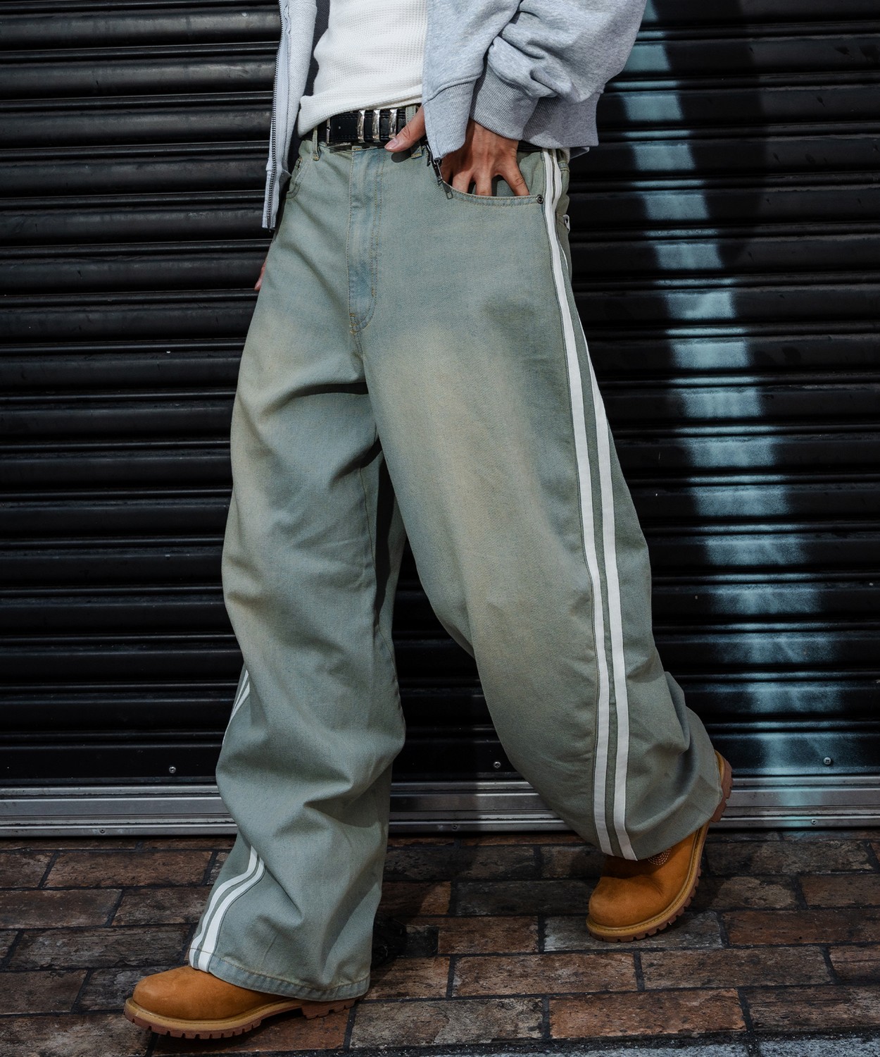 デニムパンツ メンズ サイドライン ワイド ジーンズ ヴィンテージ加工 春 秋 冬 アメカジ ワークスタイル Y2K ストリート 90s ストリート 韓国 | improves | 01