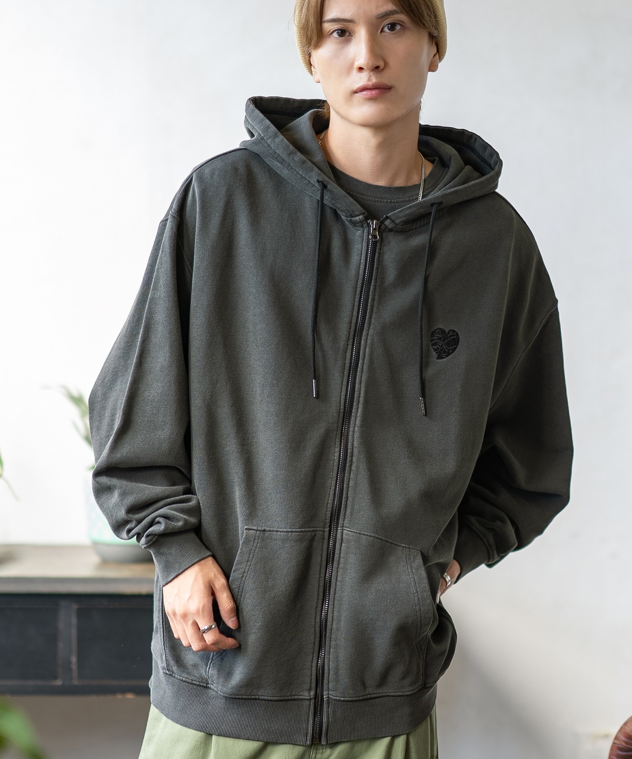 パーカー メンズ SIDEWAY STANCE サイドウェイスタンス ピグメント加工 ハート 刺しゅう ジップアップ パーカー オーバーサイズ スケーター ストリート 韓国 | improves | 01