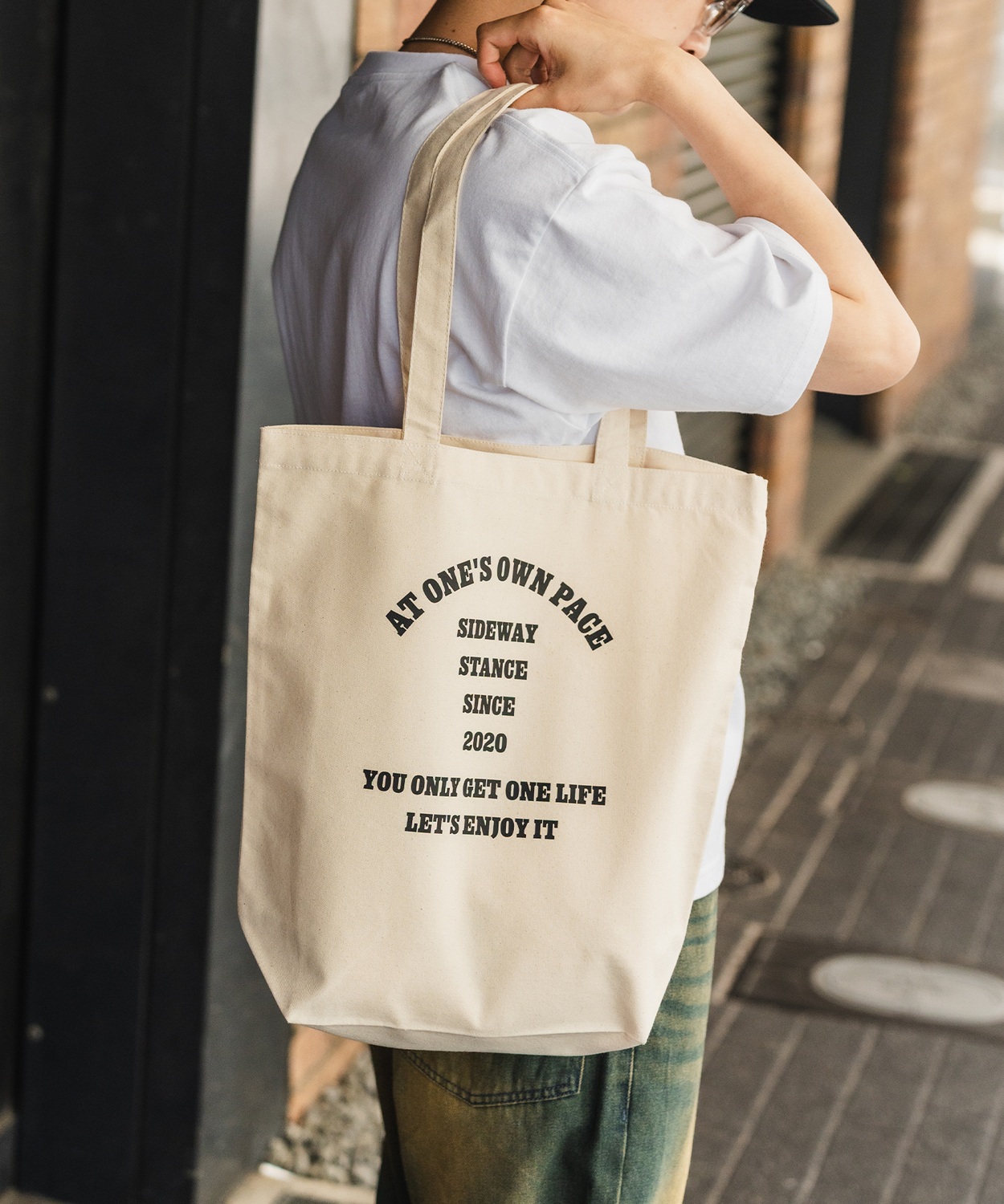 トートバッグ メンズ バック 通勤 通学 サブバック カレッジロゴ 小物 プリント 刺しゅう スケーター ストリート アメカジ カジュアル 韓国 ストリート | improves | 01