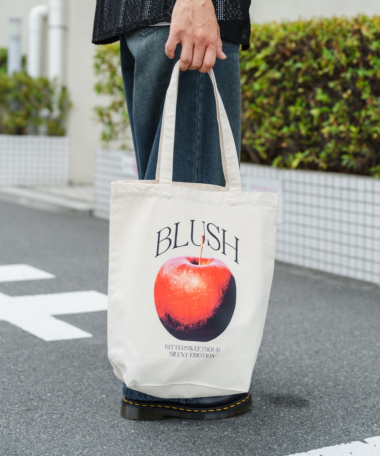 トートバッグ メンズ バック 通勤 通学 サブバック アップル 小物 プリント 刺しゅう スケーター ストリート アメカジ カジュアル 韓国 ストリート | improves | 01