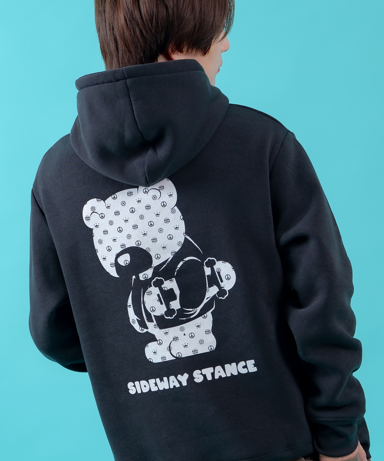 プルオーバーパーカー メンズ レディース 裏起毛 モノグラム ダウナーベア SIDEWAY STANCE スケーター ストリート ビッグシルエット プリント フーディー | improves | 01