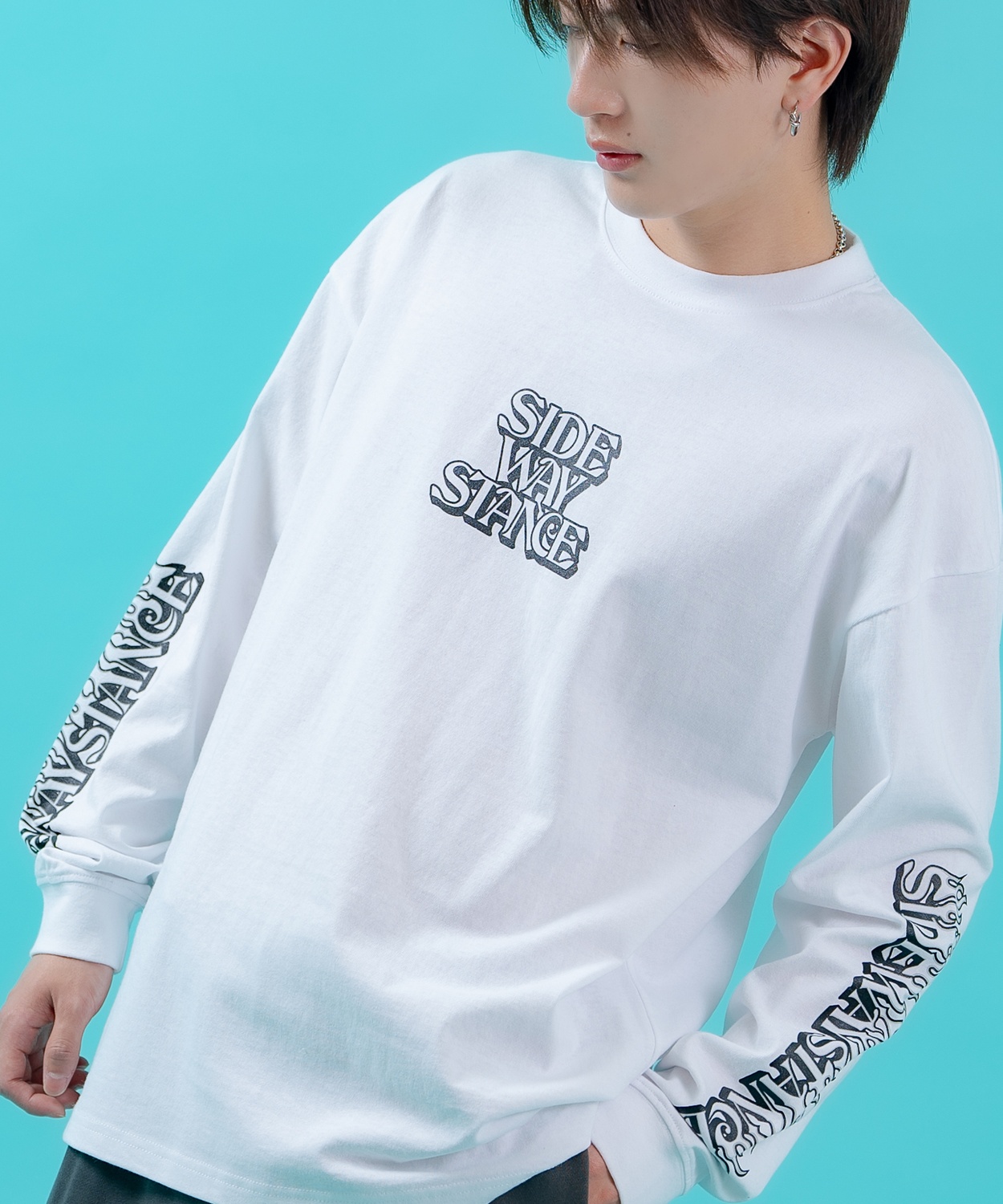 ロンT メンズ レディース 長袖Tシャツ ステッカーロゴ 袖プリント ファイヤーパターン ストリート オーバーサイズ 韓国ファッション | improves | 01