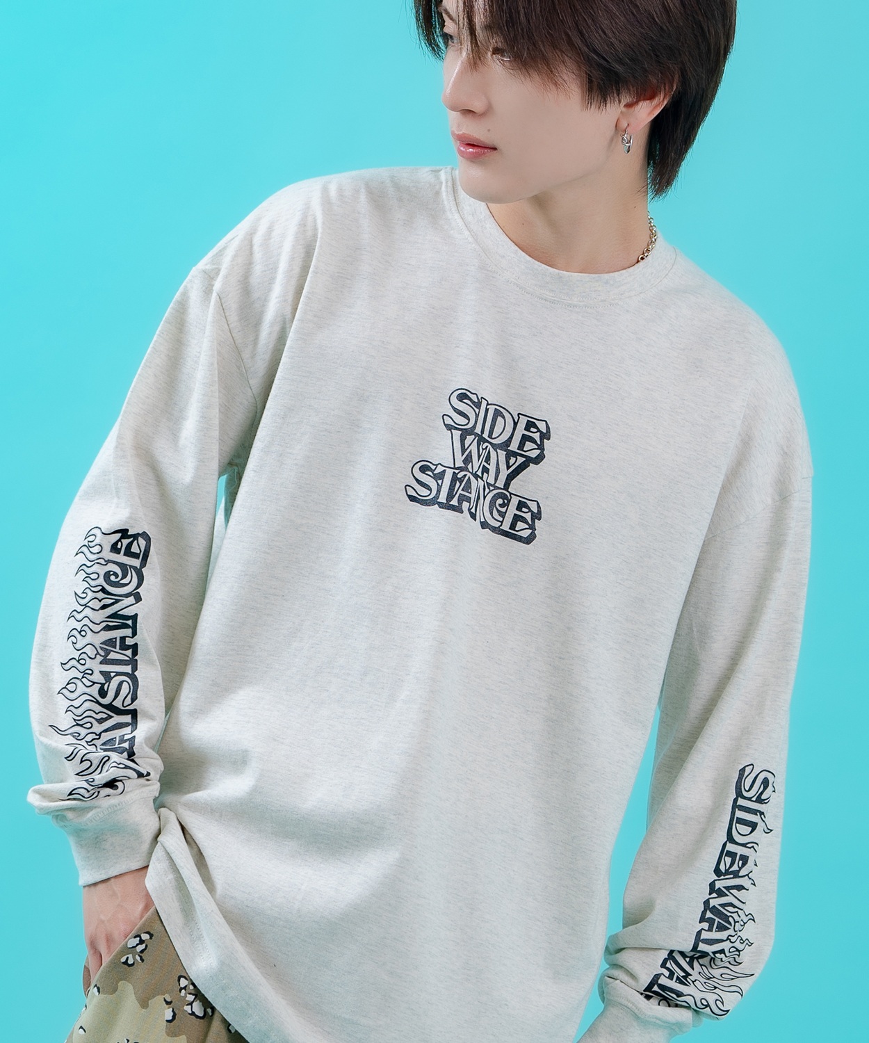 ロンT メンズ レディース 長袖Tシャツ ステッカーロゴ 袖プリント ファイヤーパターン ストリート オーバーサイズ 韓国ファッション | improves | 03