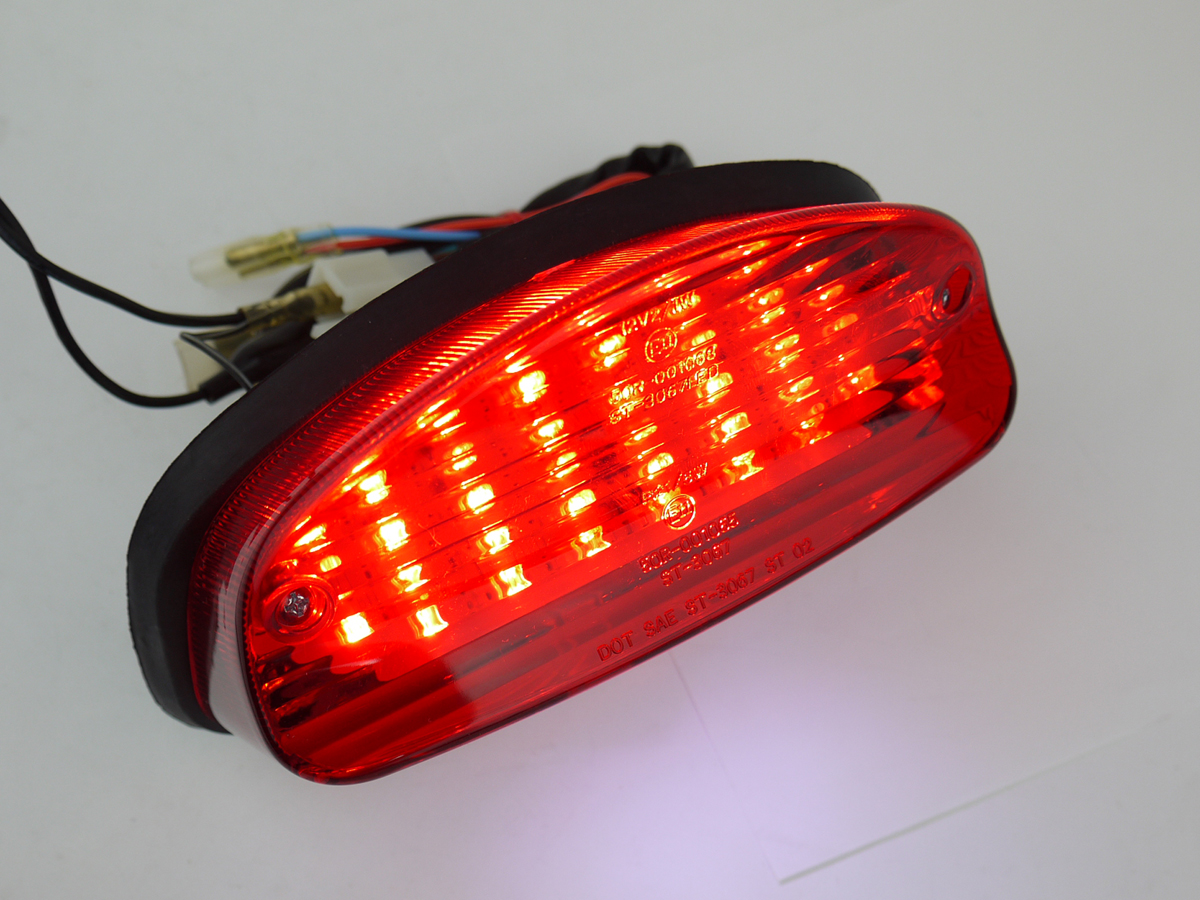 ホーネット250/600用 LEDテールランプレッドレンズ ポン付けLED