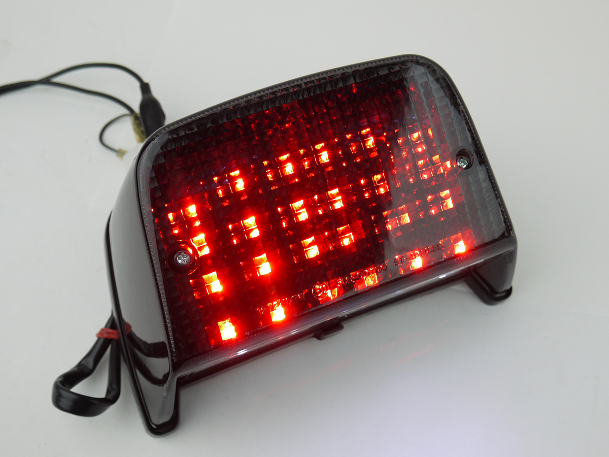 ゼファー400用 LEDテールランプスモークレンズ 89-95 ポン付け