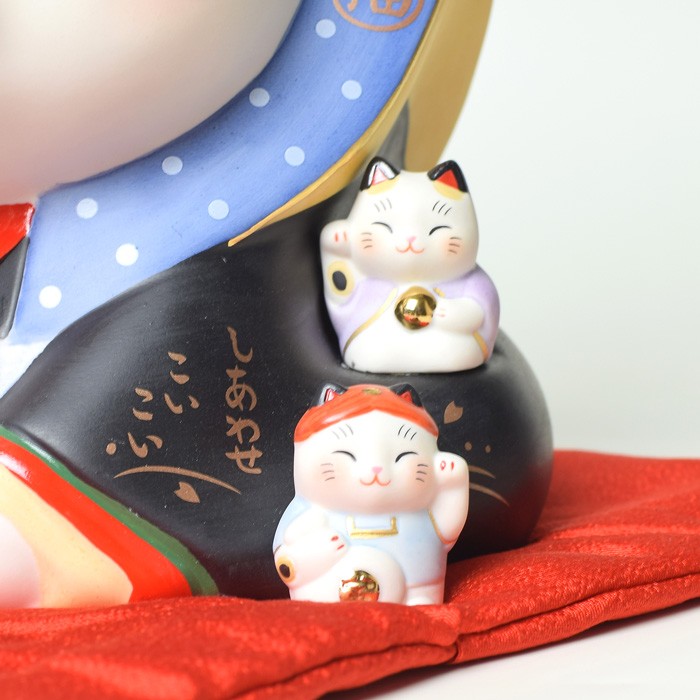 彩絵七福神福助招き猫(7号・貯金箱) – 中外陶園オンラインストア