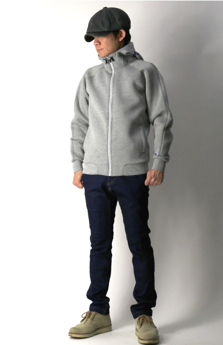 Champion (チャンピオン) Wrap-Air ジップパーカー アクション
