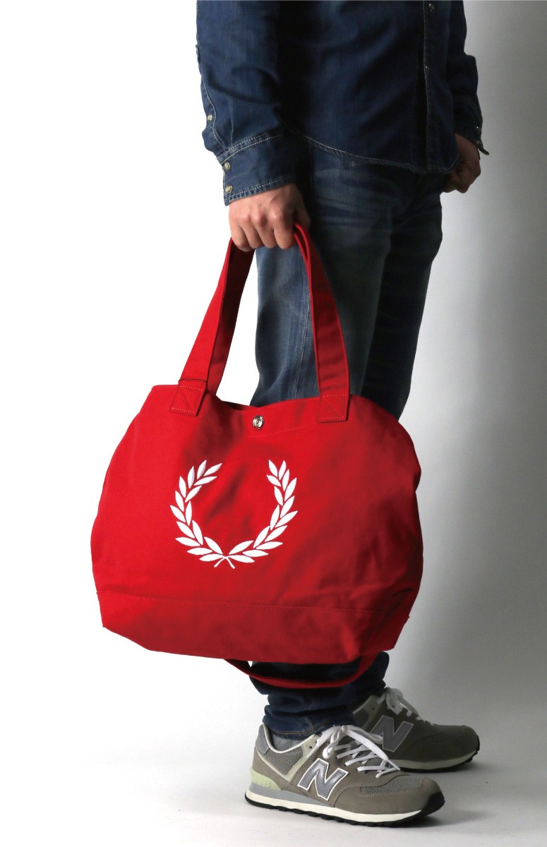 FRED PERRY (フレッドペリー) ローレル ウエース キャンバス