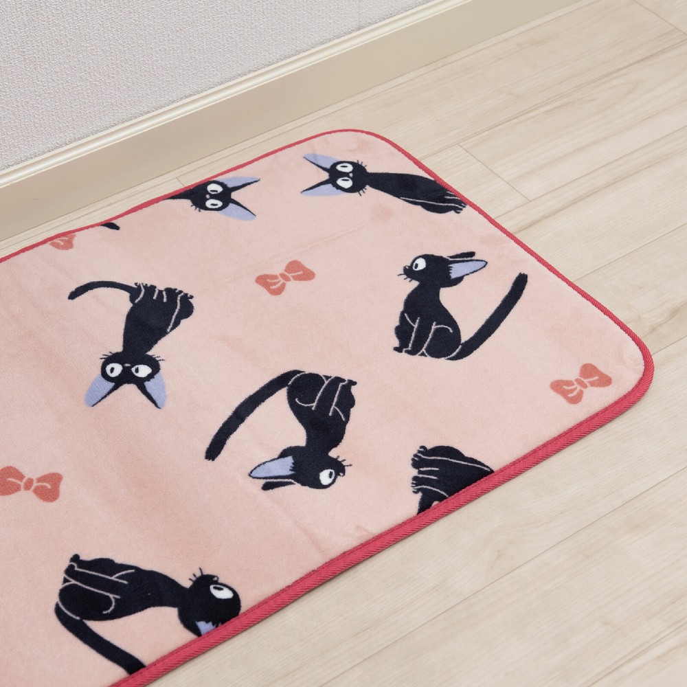 新生活に　新品ジブリ となりのトトロ　ふんわり柔らかラグマット リズムにのって柄 ☆【ラグマット ジブリ キャラ 可愛い ふんわり やわらか
