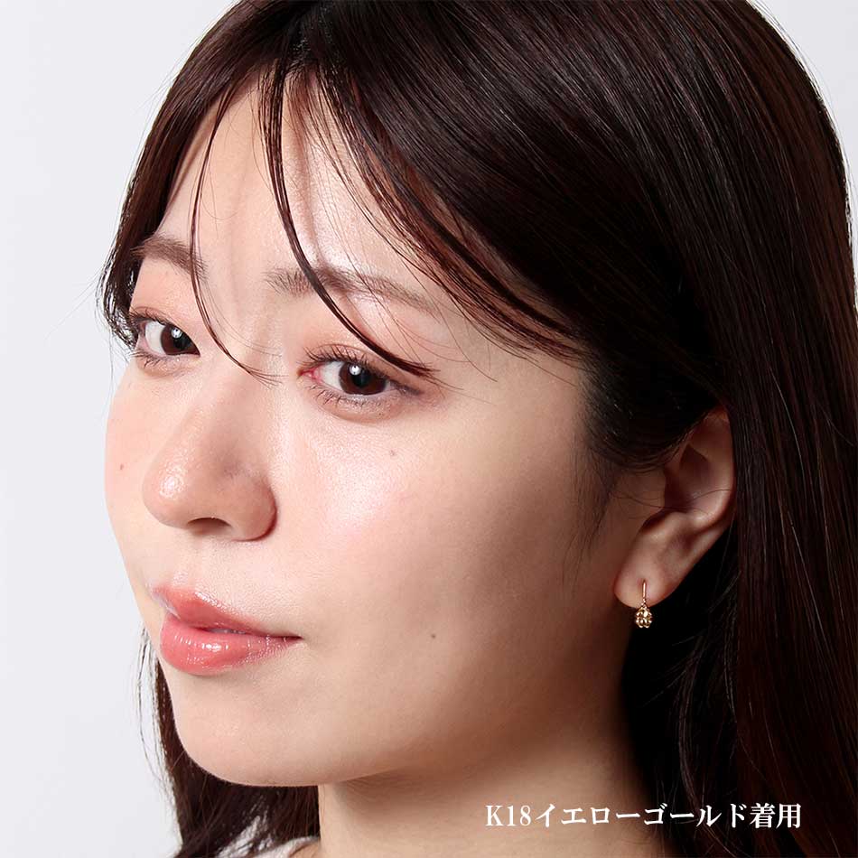 ハッピークローバーチャームピアス ピアス つけっぱなし 小さいレディース K18 18金 18K 地金 揺れるフックピアス クローバー 四葉 交換の画像