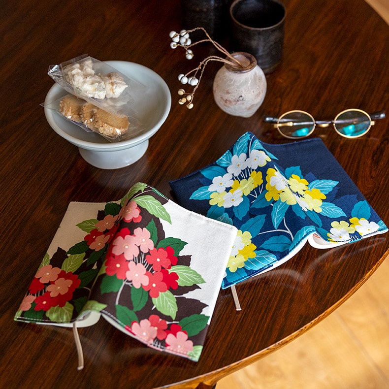 亥之吉 文庫本カバー すずはな 鈴花 藍 生成り サイズ調整できる