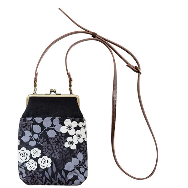 亥之吉 4寸縦型ポシェットがま口 かだん 花壇 ボタニカル 調節できる合