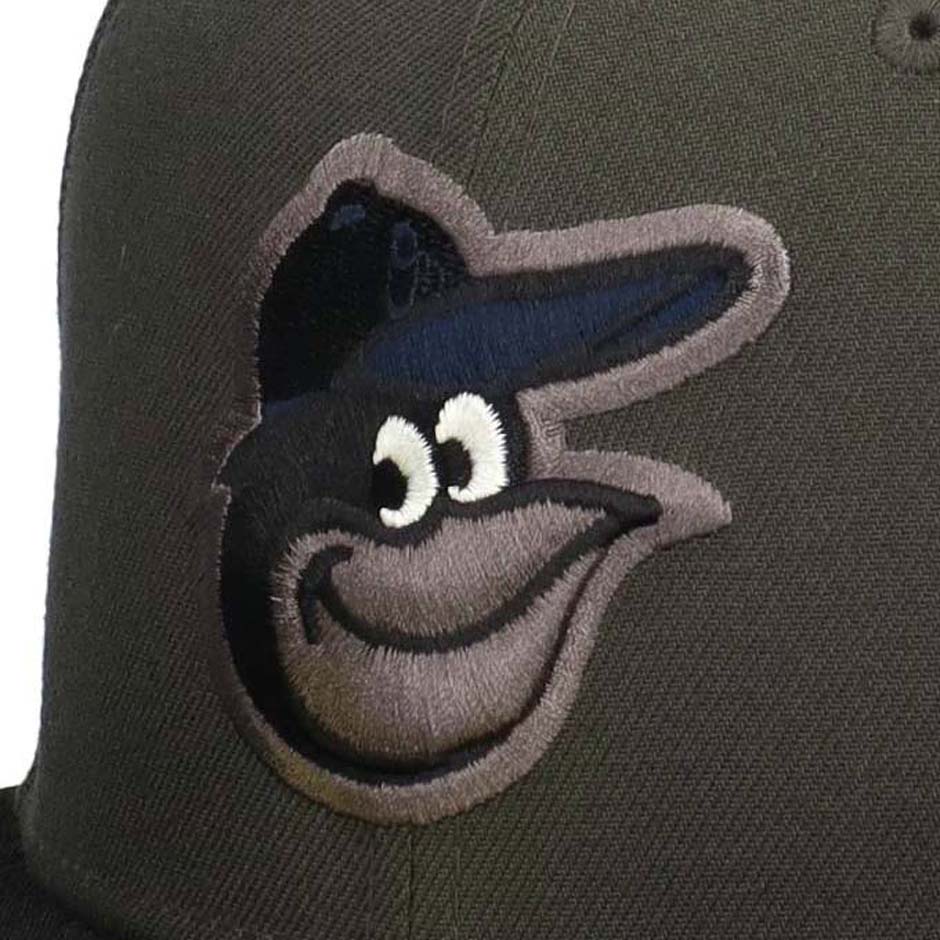NEW ERA（ニューエラ） 59FIFTY グローインザダーク ボルティモア