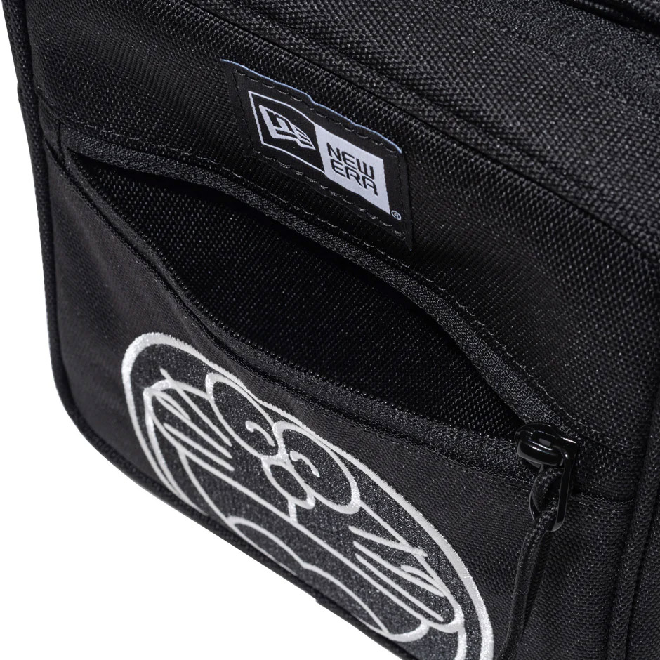 NEW ERA（ニューエラ） ドラえもん スクエア ショルダーポーチ 1.5L
