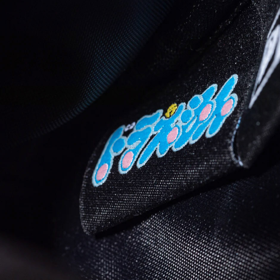 NEWERA　ドラえもん　サコッシュ スクエア ショルダーポーチ 1.5L ドラえもん ブラック | ニューエラ