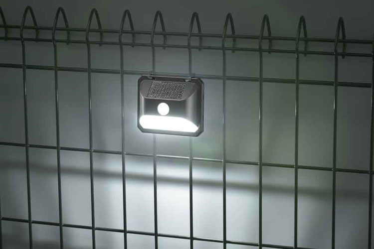 センサーライトウォールライト防水人感明暗ソーラー防犯屋外150ルーメン簡単取り付けLEDソーラーウォールライト150lmオーム電機 