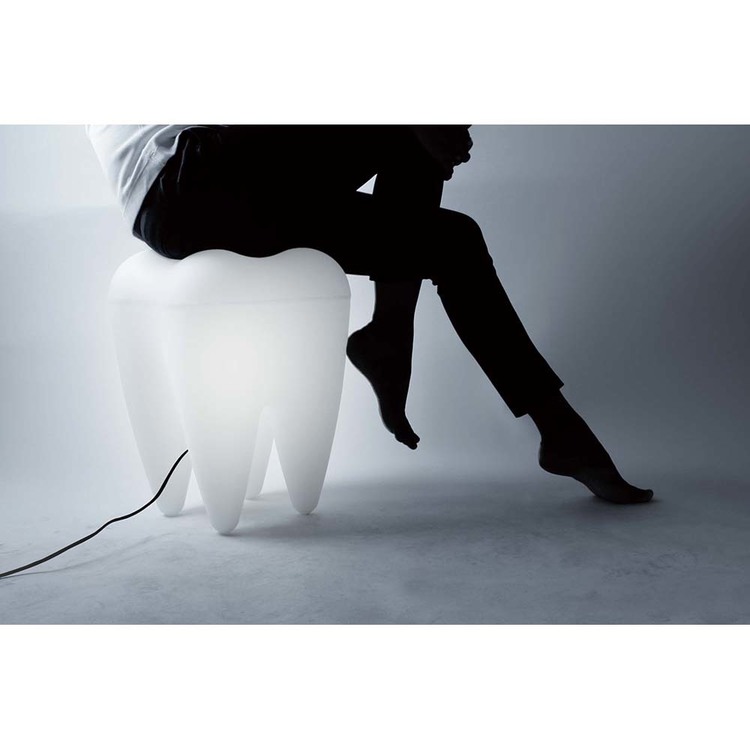 TOOTH LAMP PRTOA00601 グローバルフォルムコンクリート フロアライト