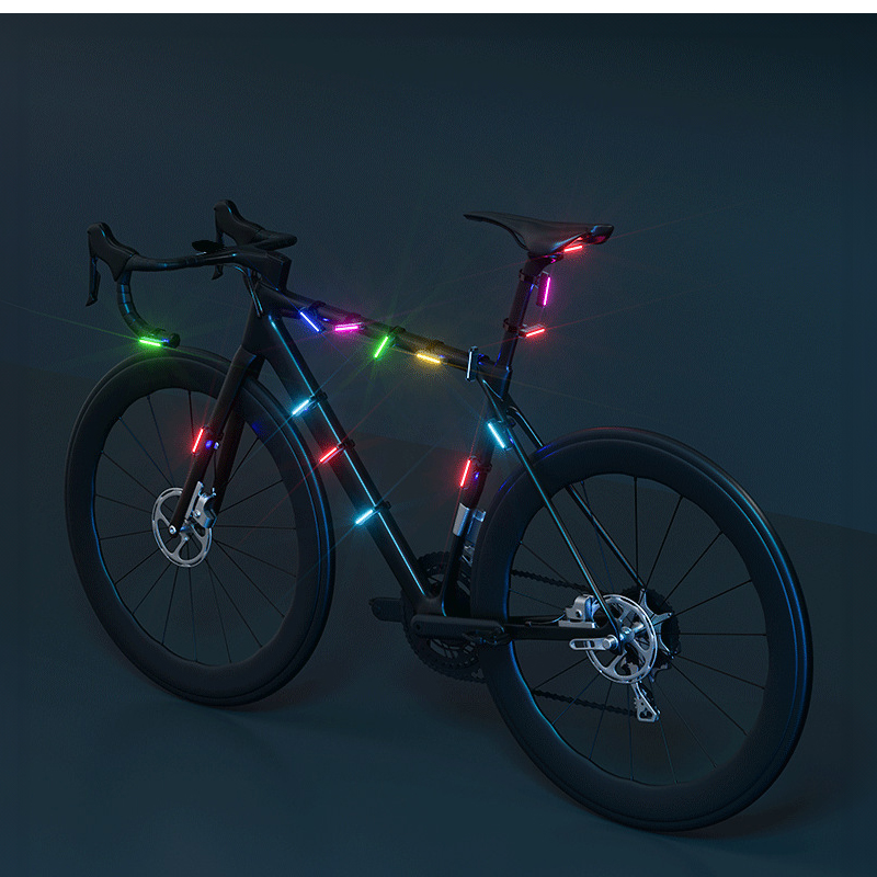 テールライト 尾灯 自転車ライト USB充電 軽い 42g 防水 ブレーキ感知 4点灯モード 360度回転 取付簡単 通学 通勤 子供用 夜間走行 2WAY取付 シートポストに |  | 13