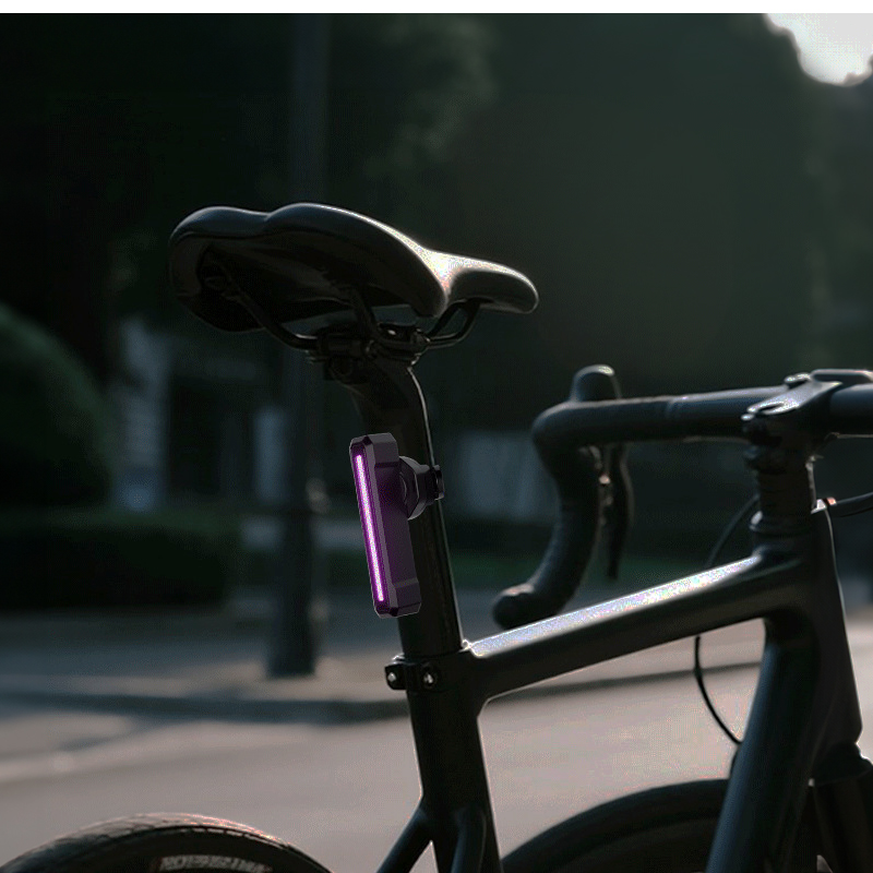テールライト 尾灯 自転車ライト USB充電 軽い 42g 防水 ブレーキ感知 4点灯モード 360度回転 取付簡単 通学 通勤 子供用 夜間走行 2WAY取付 シートポストに |  | 14