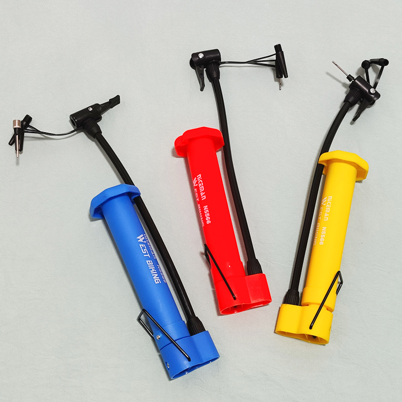 自転車用空気入れ 携帯用 ミニポンプ 携帯ポンプ エアポンプ 軽量 小型 コンパクト フレキシブルホース 80PSI PP製 ボール用ニードルピン付き 米式 ロードバイク |  | 15