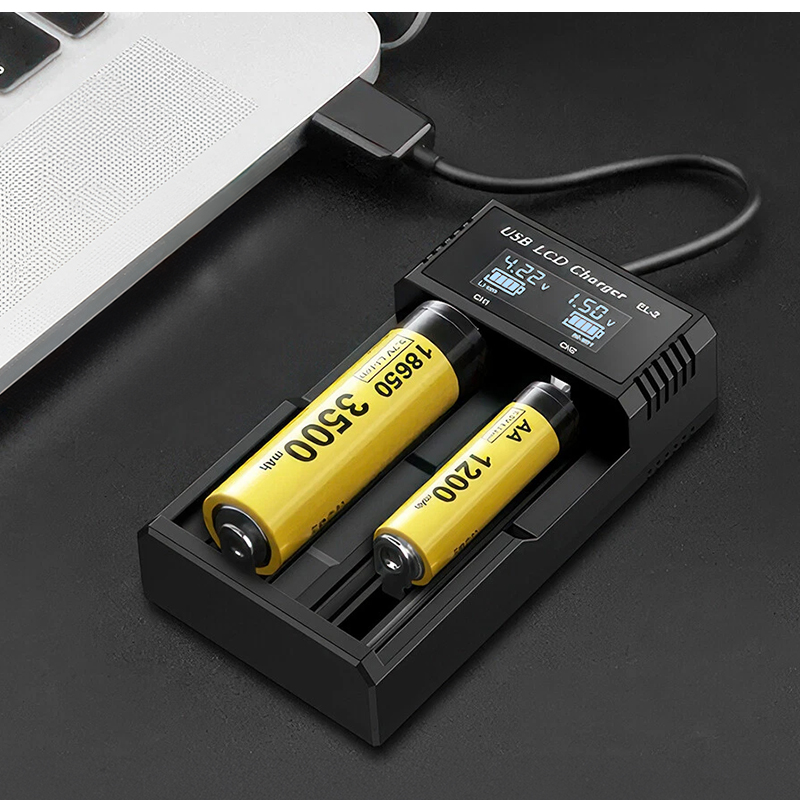 Li-ion/NI-MH電池充電器 Li-ion/NI-MH電池充電器