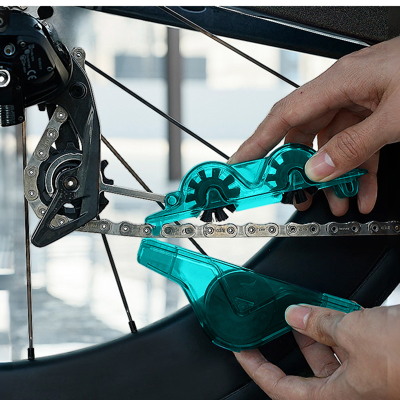 自転車チェーン洗浄ブラシ 3面ブラシ 洗浄液対応 チェーンクリーナー チェーン洗浄器 メンテナンス用品 自転車クリーナー 手を汚しにくい 自転車用 使用簡単 |  | 11