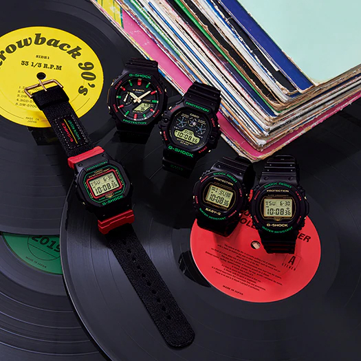 G-SHOCK Gショック スティングモデル Throwback 1990s カシオ デジタル 腕時計 ブラック グリーン レッド クリスマスカラー  復刻 DW-5700TH-1 逆輸入海外モデル