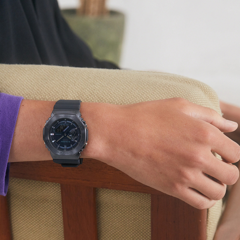 G-SHOCK BASIC 限定モデル Gショック 2100 MetalCovered カシオ CASIO