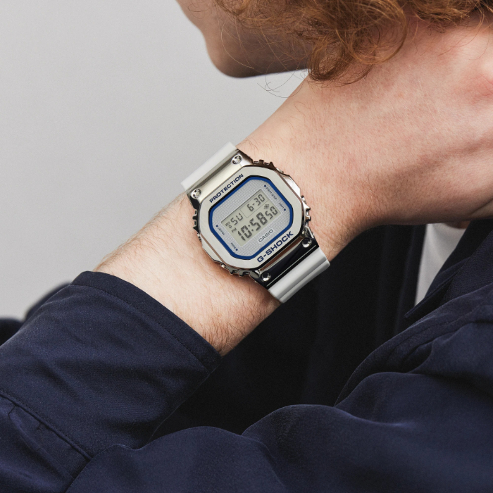 G-SHOCK Gショック プレシャスハートセレクション ペアモデル カシオ CASIO デジタル 腕時計 ホワイト シルバー ダークブルー GM- 5600LC-7JF 国内正規モデル : gm-5600lc-7jf : INST - 通販 - Yahoo!ショッピング