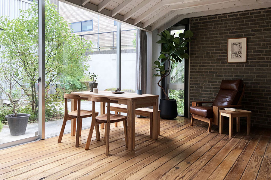 吉桂 Aki あき チェア 天然木 無垢材 くるみ 国産 完成品 ウッドチェア